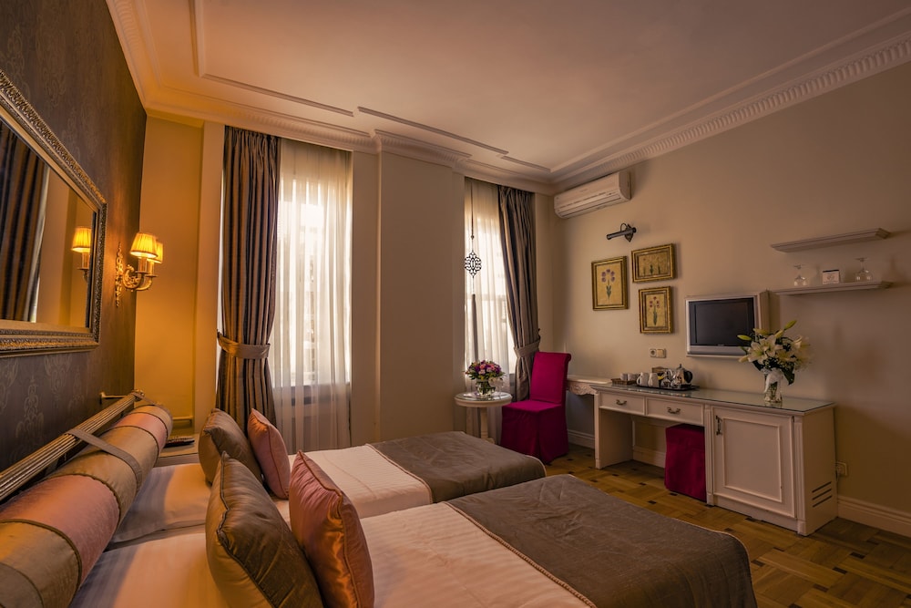 Avicenna Hotel 43/73