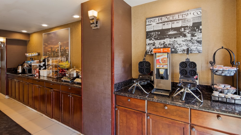 Best Western Alderwood 30/48