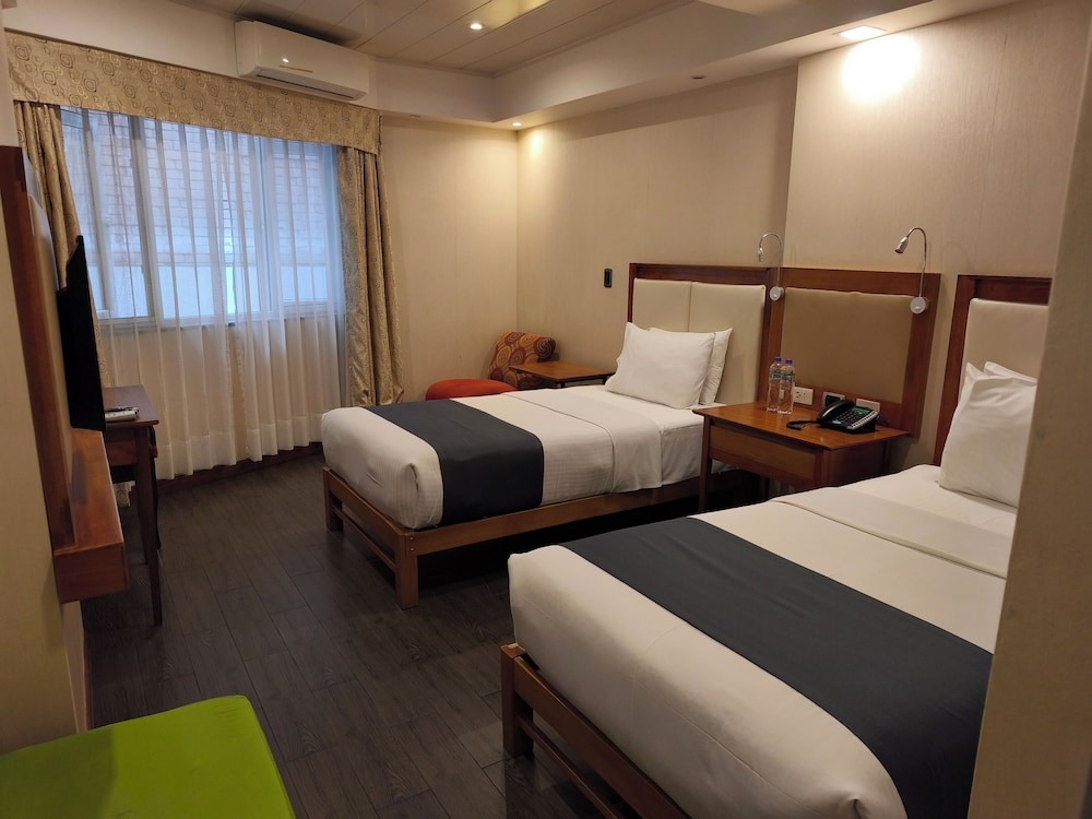 STANDARD, TWIN BEDS