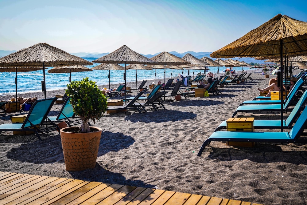 Uras Beach Hotel 37/50