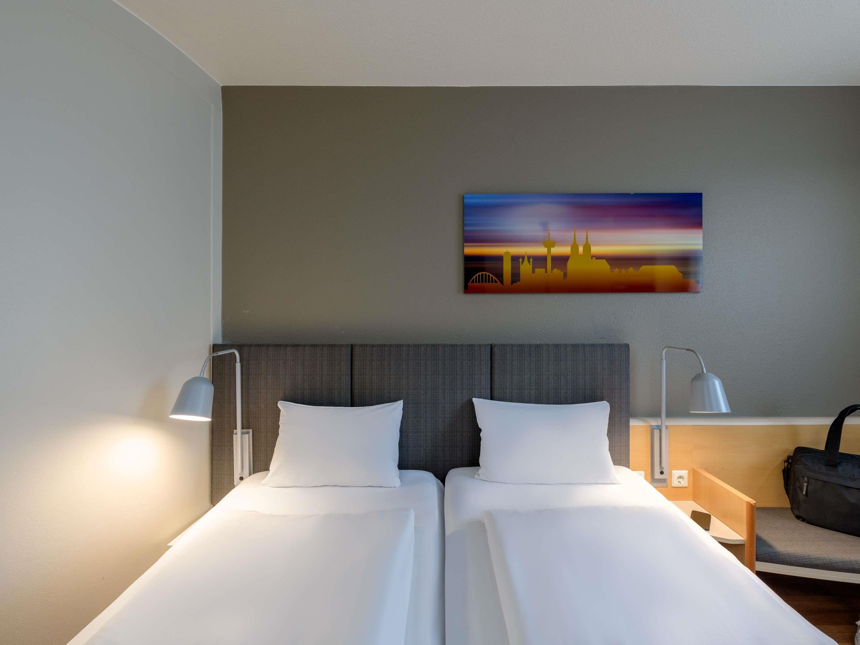 غرفة قياسية بسريرين منفصلين، Ibis Cologne Airport Hotel 5/10