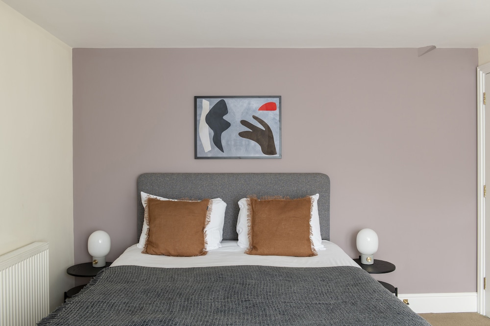 SACO Reading - Castle Crescent 17/64