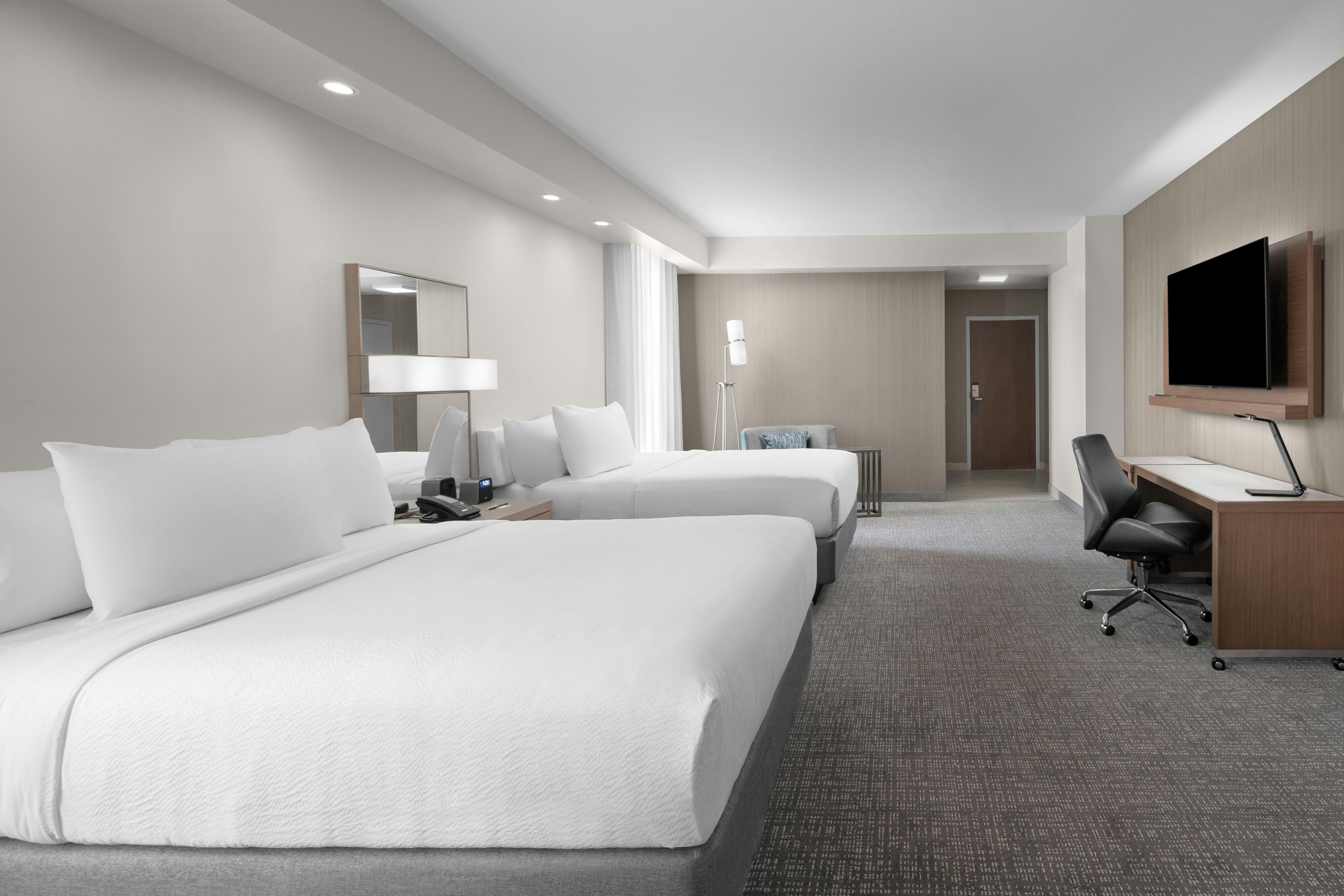 Courtyard by Marriott Clearwater Beach 1/14