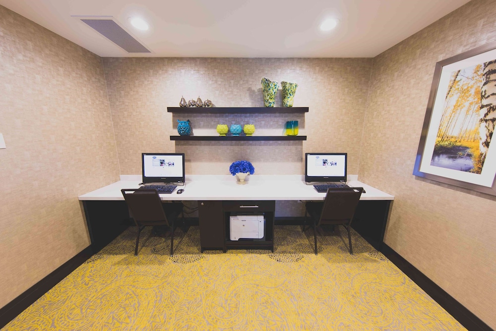 Hampton Inn Suites By Hilton Bolton On Canada 46/46
