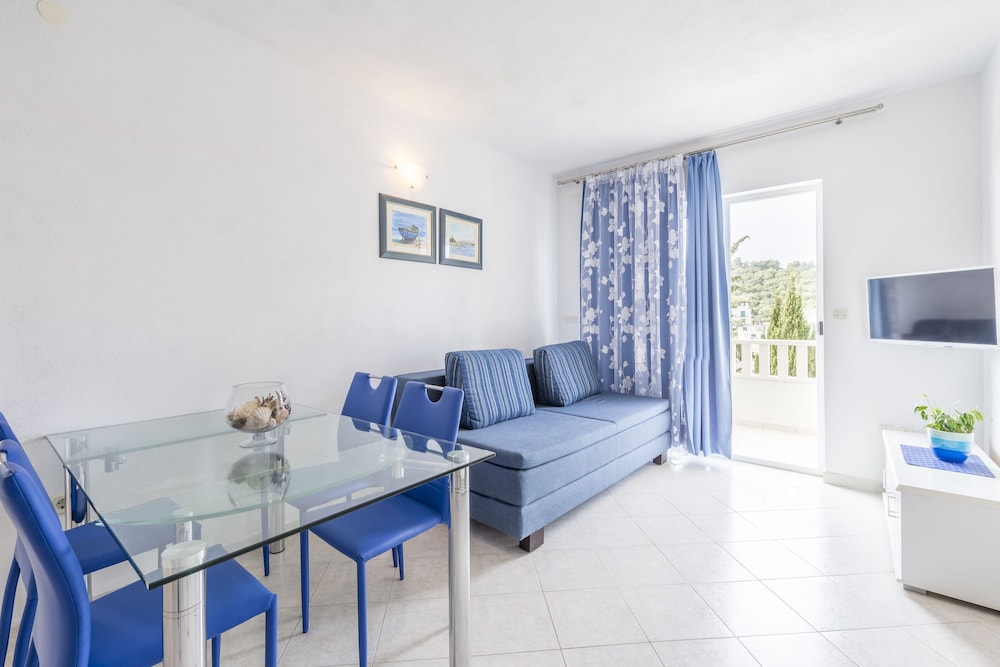 Apartmani Nikolina 33/50