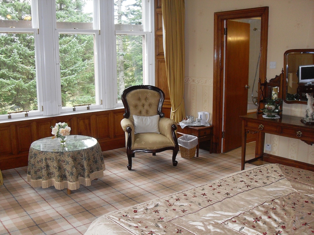 Ledgowan Lodge Hotel 37/72