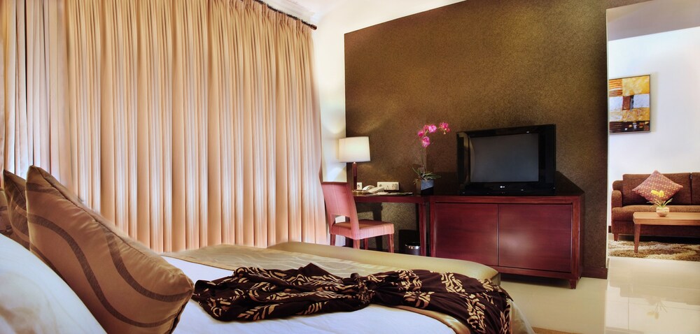 Grand Dafam Ancol Jakarta 26/74