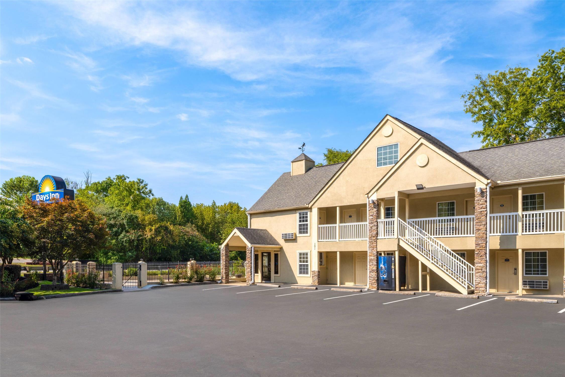 Days Inn by Wyndham Canton 2/19