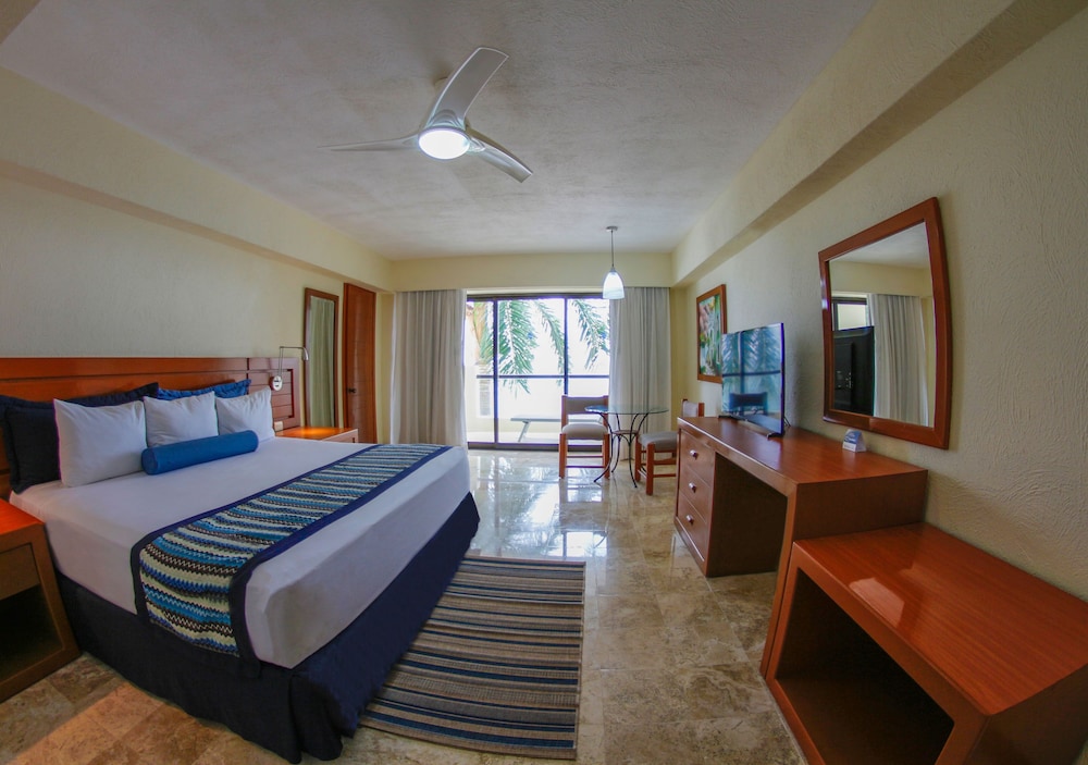 Plaza Pelicanos Grand Beach Resorts 28/65