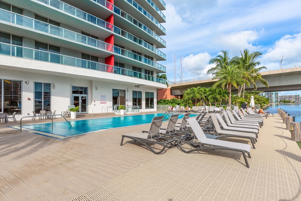 Private Ocean Luxury Condos at Beachwalk 45/50