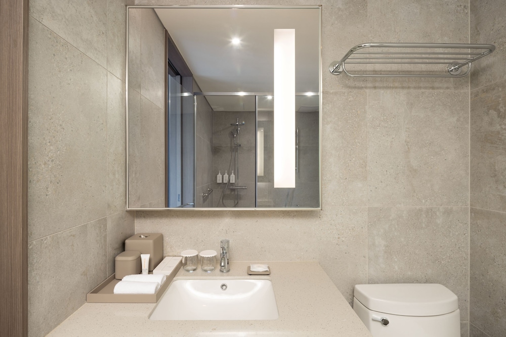 Hyatt Place Seoul Pangyo 42/46