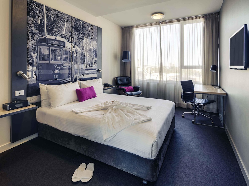 Mercure Melbourne Therry Street 9/42