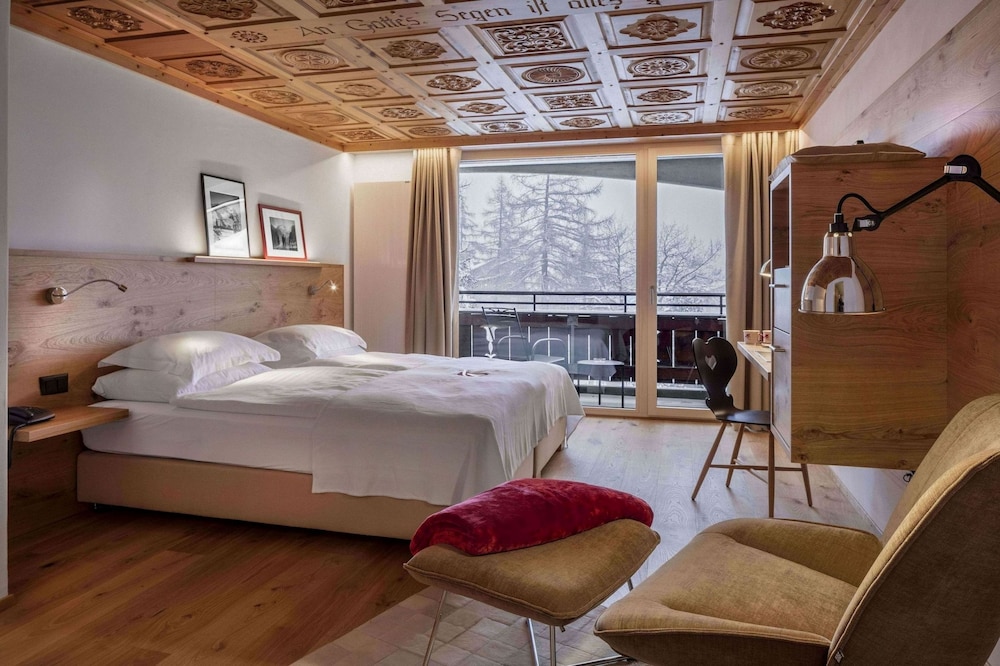 SUPERIOR, TWIN BEDS