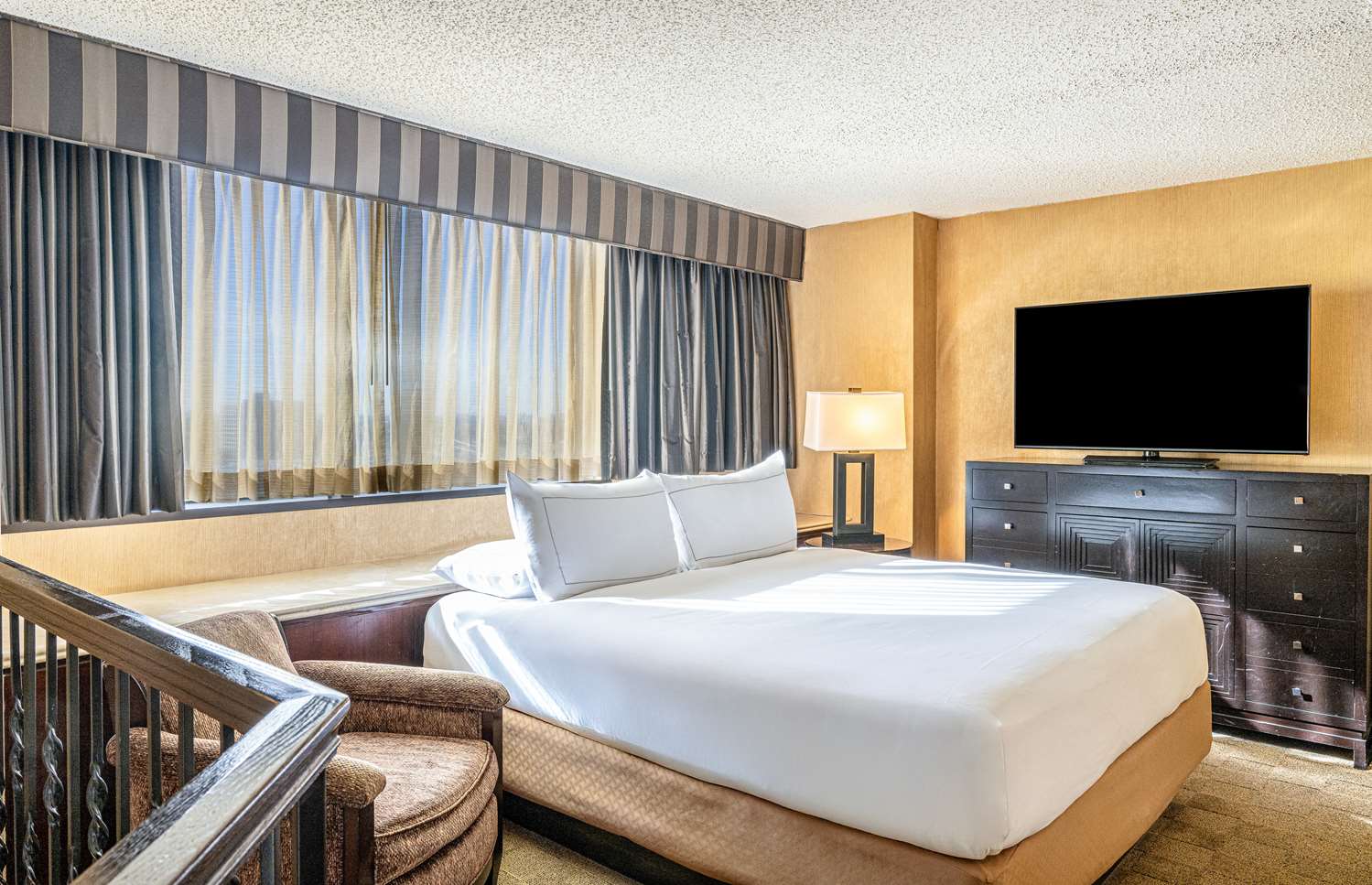 Hilton Richardson Dallas 9/53