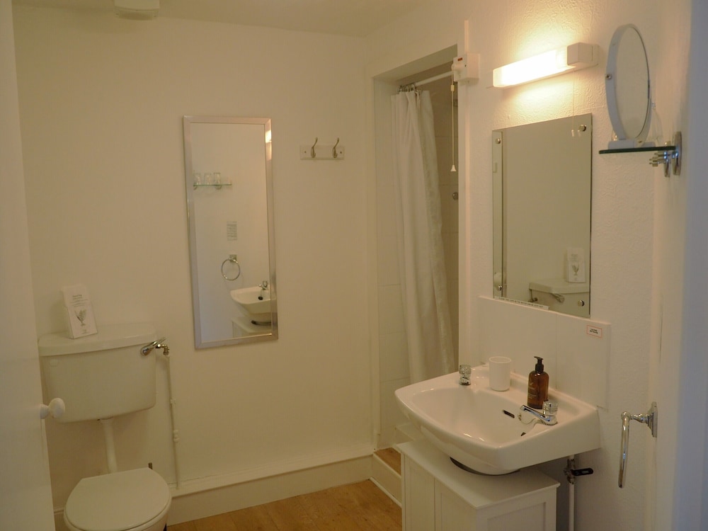 South View Guest House 33/38