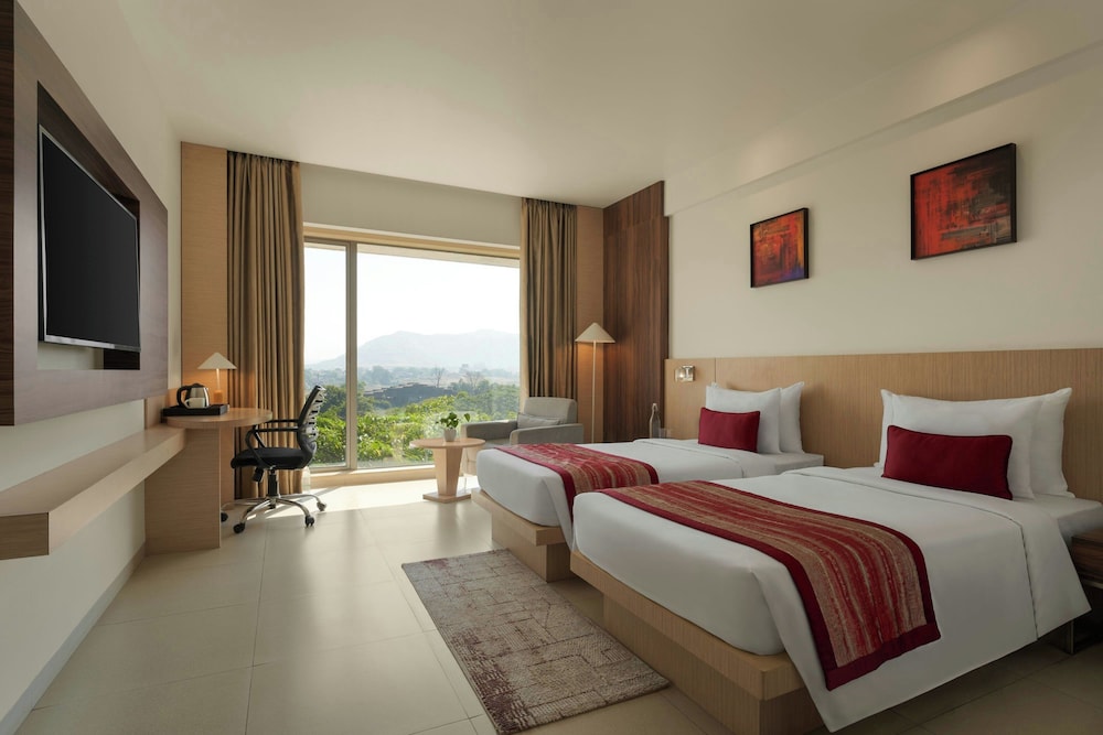 Room, Twin Beds, Mountain View
