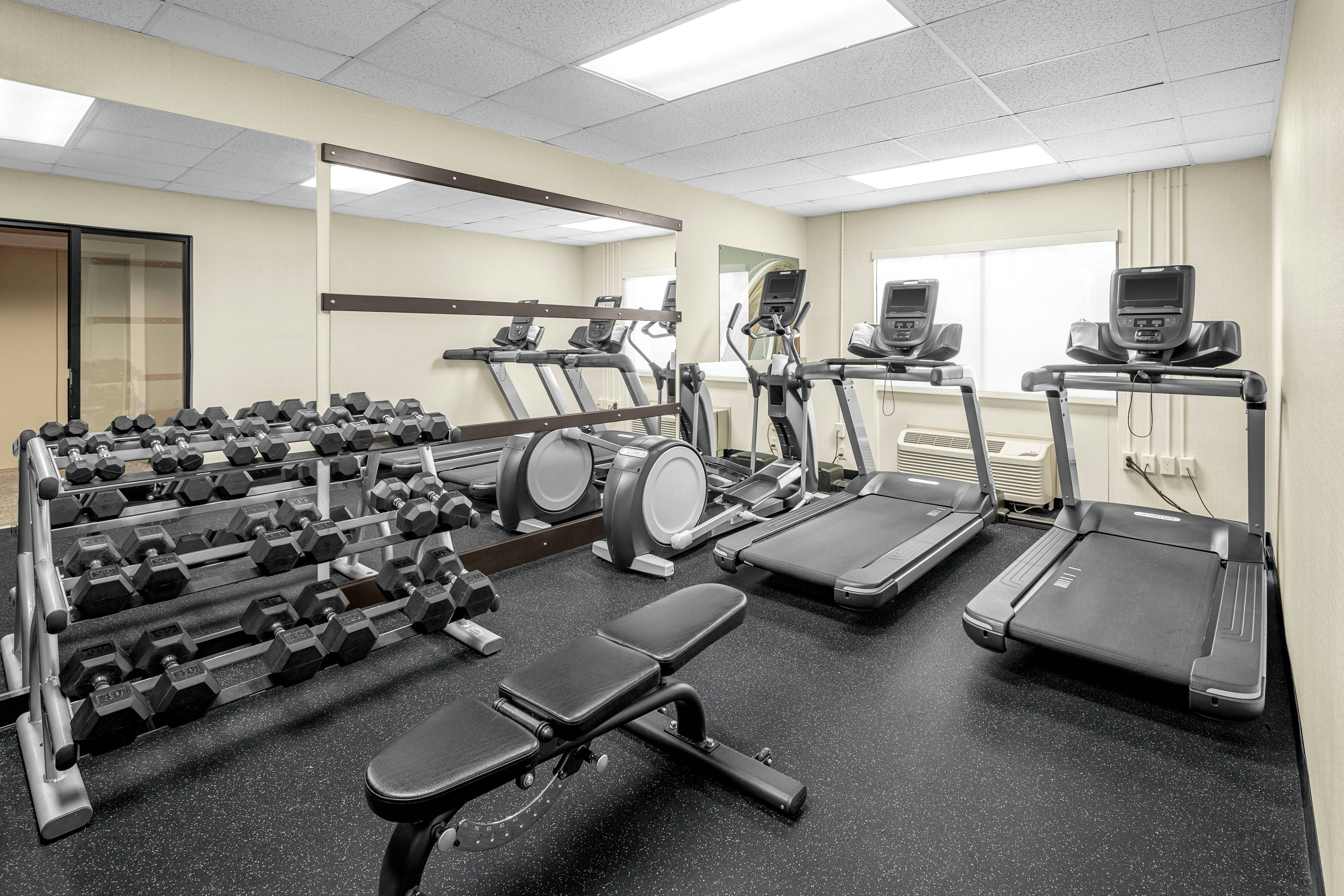 Courtyard by Marriott Wilmington / Wrightsville Beach 25/57