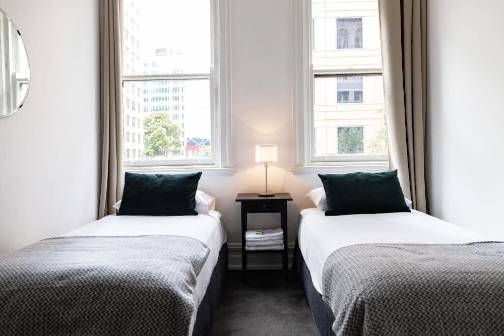 ROOM, TWIN BEDS, SHARED BATHROOM