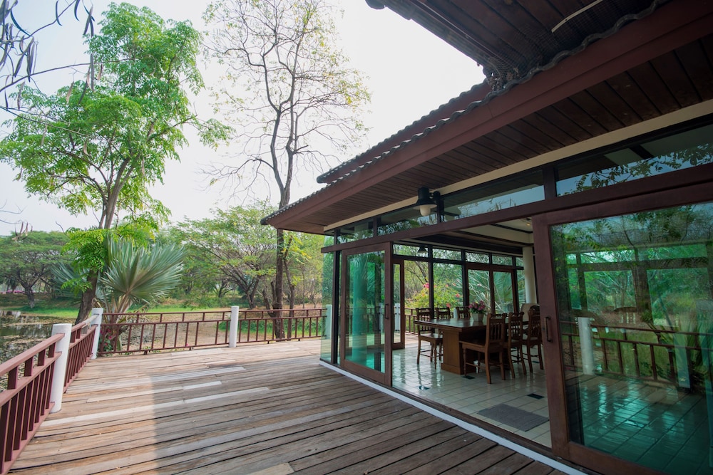 Tak Andaman Resort & Hotel 11/53
