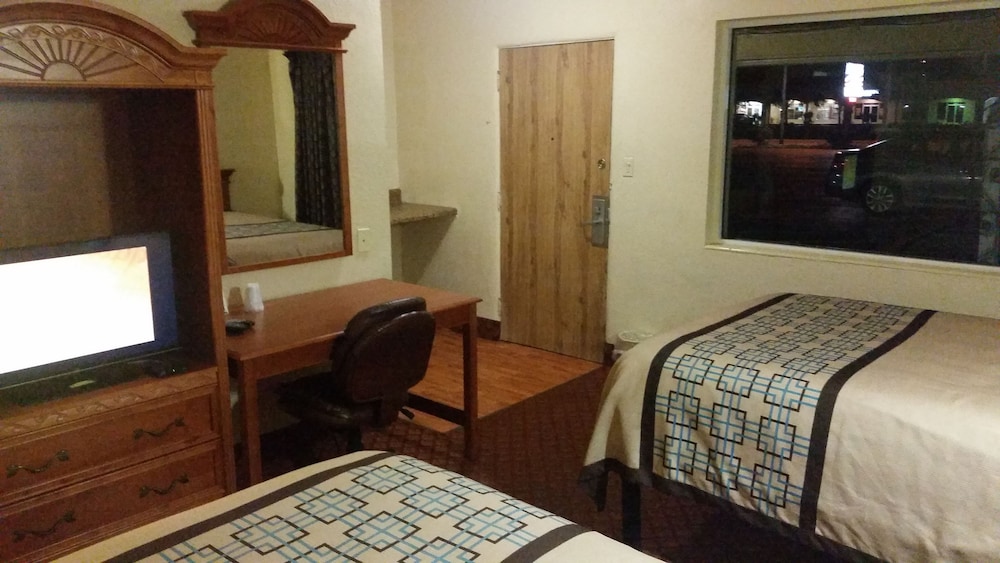 Americas Best Value Inn- Daytona Beach 16/35