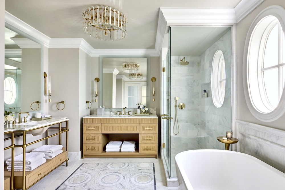 جناح بسرير كينج وسريرين كوين بغرفتي نوم، The Ritz Carlton Half Moon Bay 3/5