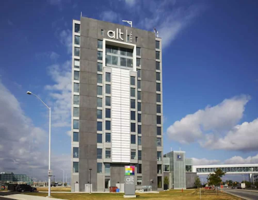 Alt Hotel Toronto Airport 1/40