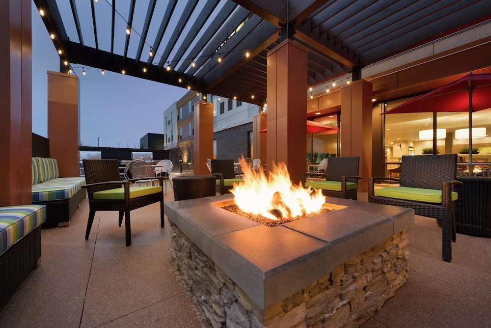 Home2 Suites By Hilton Milwaukee Airport 15/41