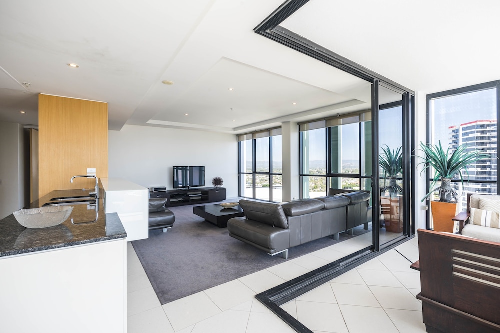 Aria Apartments 57/76