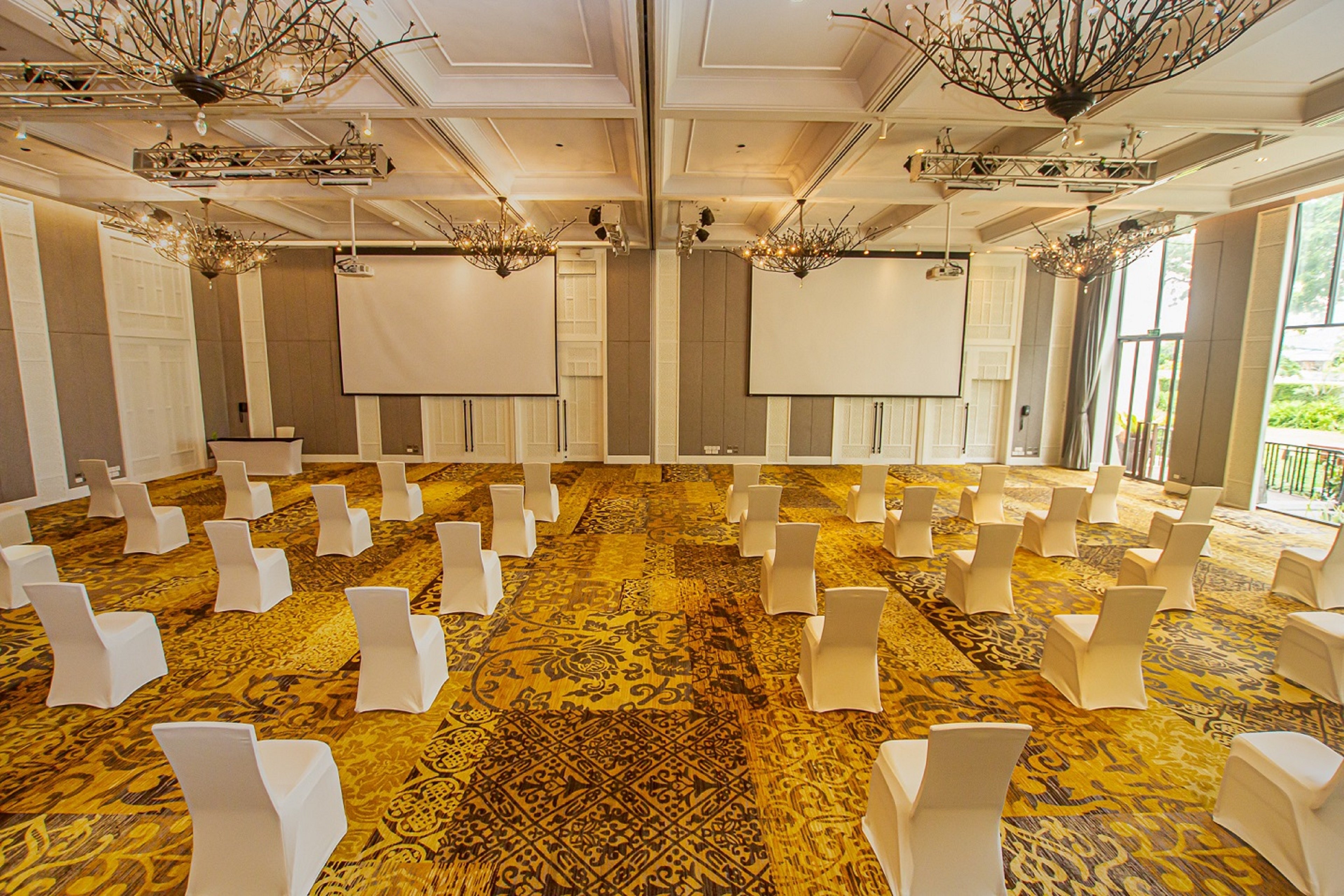 Intercontinental Hua Hin Resort 74/85