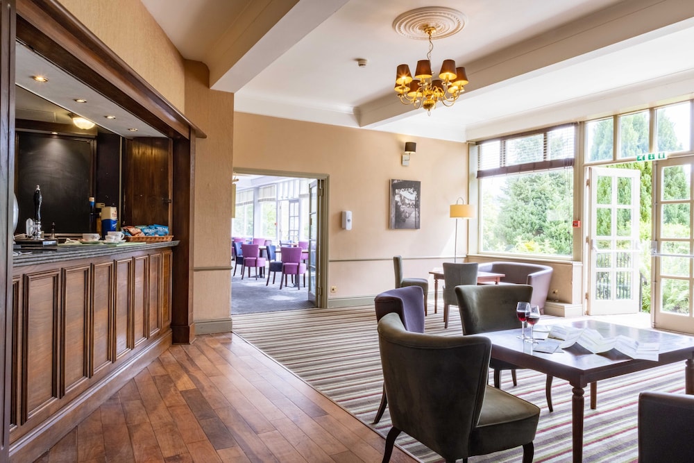 The George Hotel 8/46