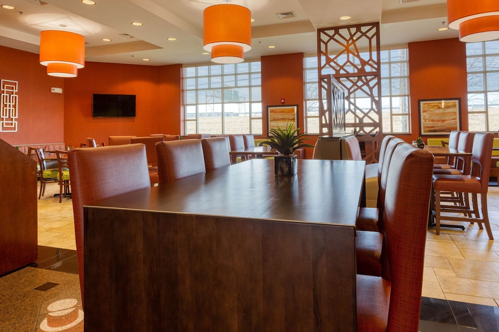 Drury Inn and Suites Northeast Indianpolis 5/48