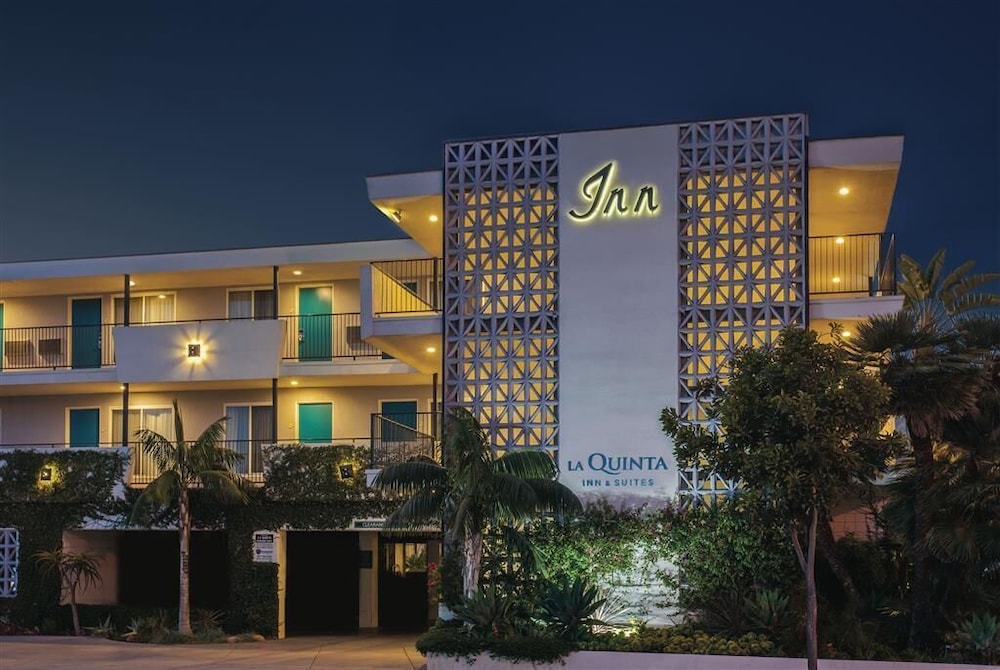Courtyard by Marriott Santa Barbara Downtown 1/16
