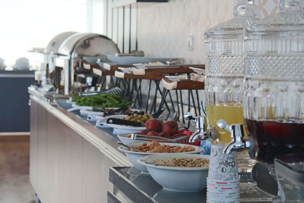 Ozlu Otel 15/30