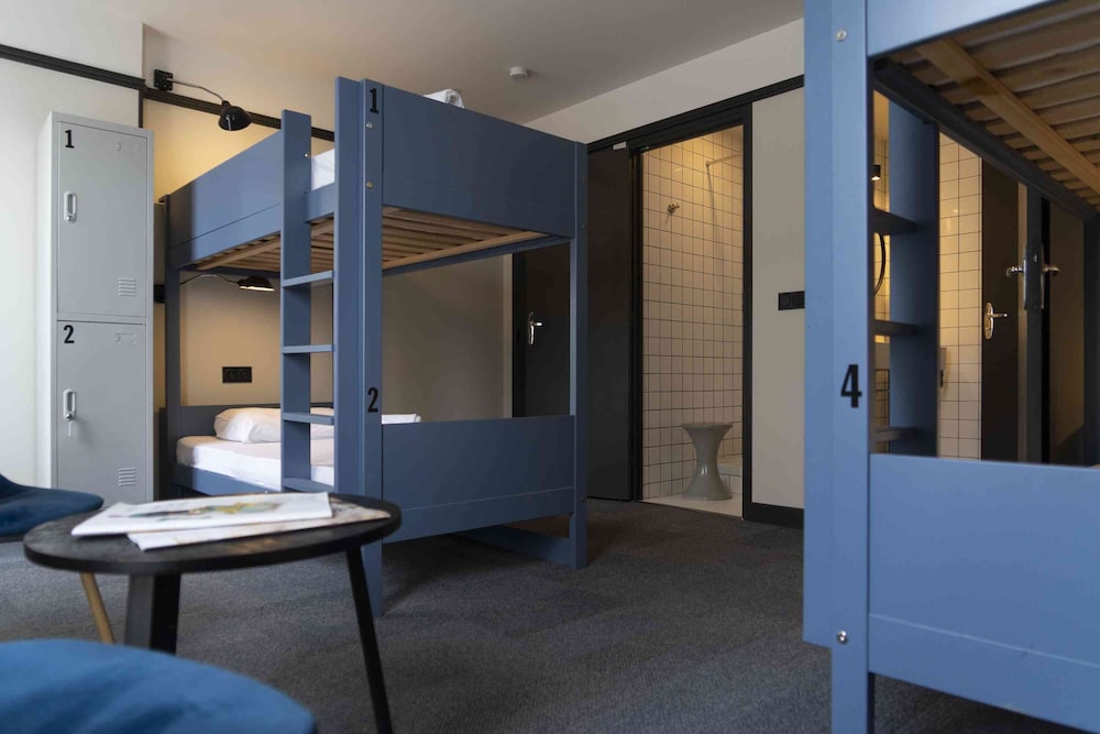 Hotel Sub 22/35