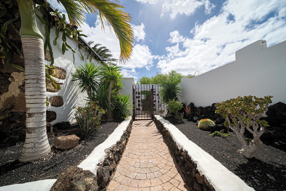 Casa De Hilario 62/71