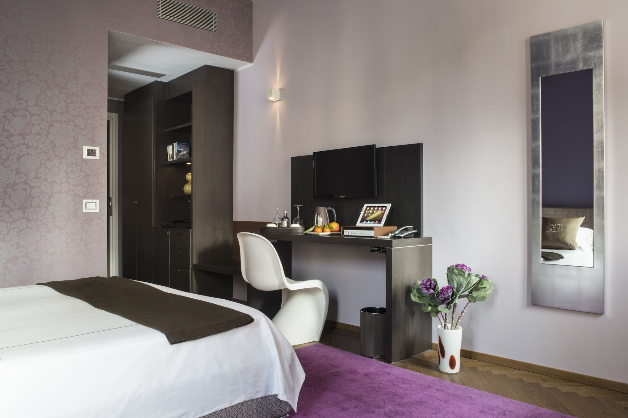 Luxury, Queen Bed, Canal View, Hotel Corte di Gabriela 8/10