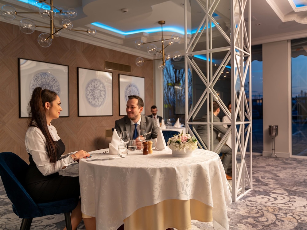 Mercure Sibiu Airport 3/48