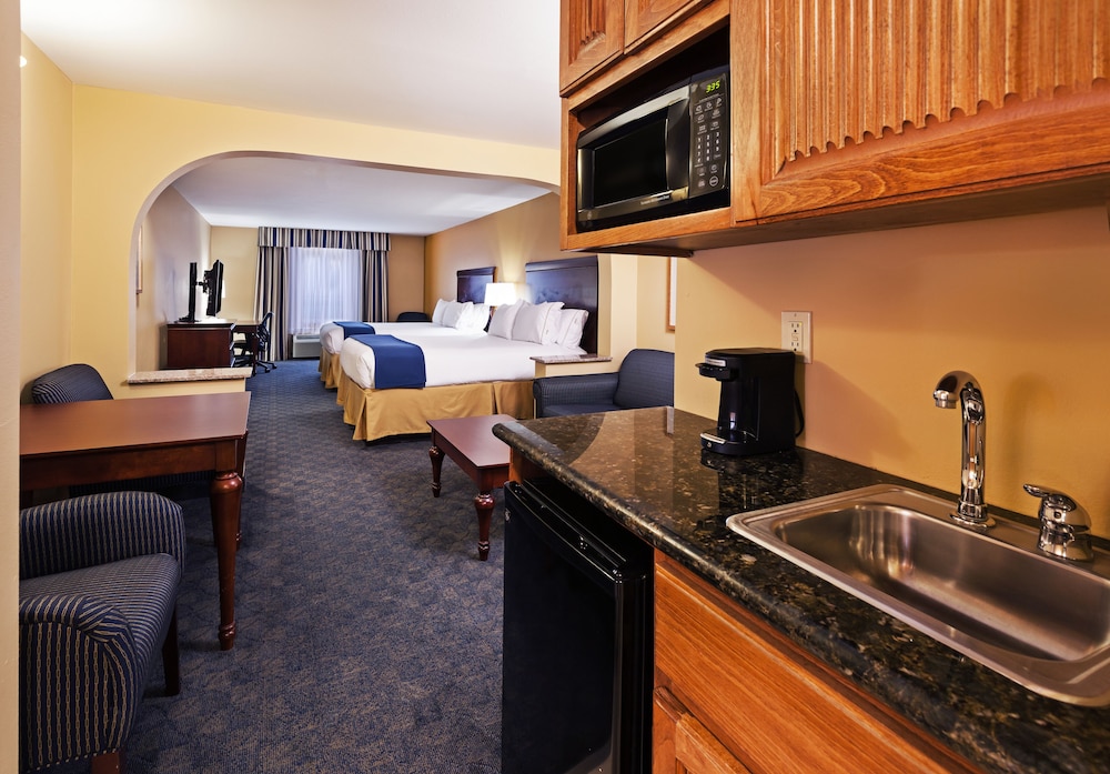 Holiday Inn Express Hotel And Suites Corpus Christi Nw Calallen 63/71