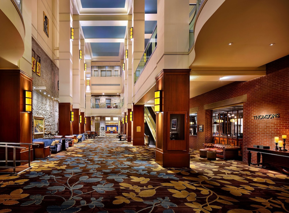 HYATT REGENCY CALGARY 54/68