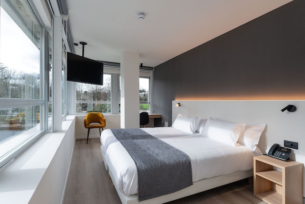 Hotel Distrito Oeste 17/50