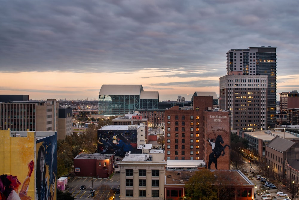 Moxy Houston Downtown 4/50