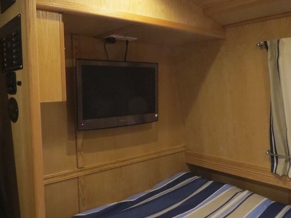 Houseboat Hotels - Hotel boat 14/31