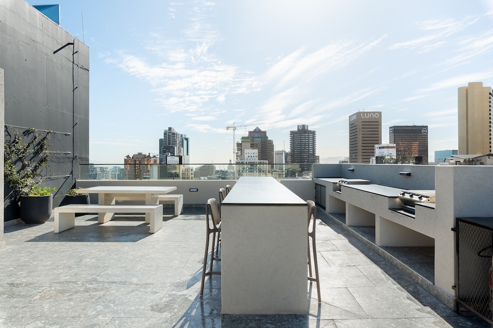 The Tokyo Aparthotel by Totalstay 42/45