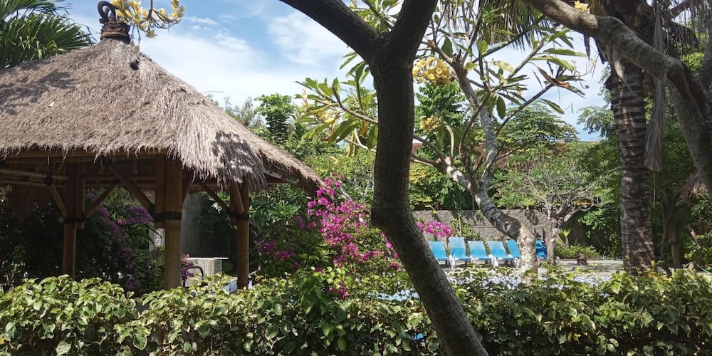 Vico Hotel (ex Cheap Hotel Nusa Dua) 38/41