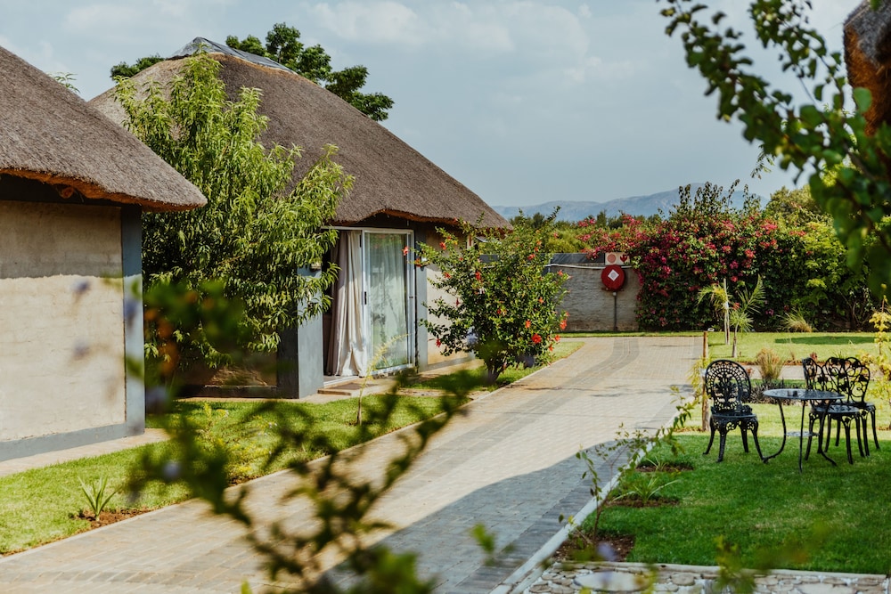 Tshiberry Bed & Breakfast 41/43