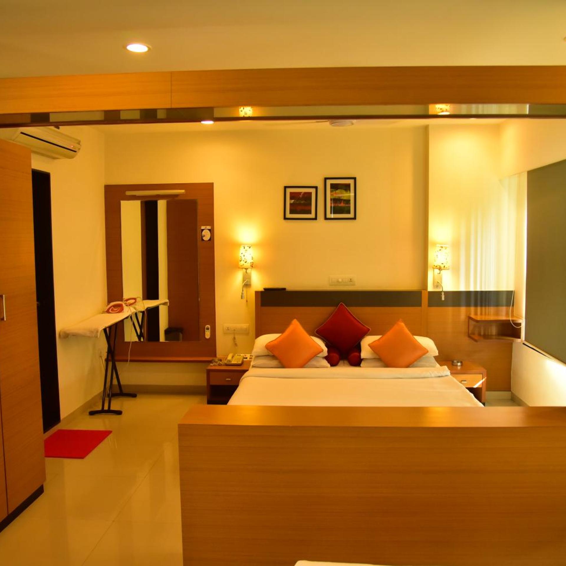Hi 5 Hotel And Experience 21/39