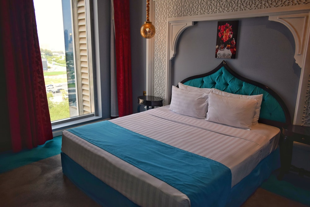 Saraya Corniche Hotel 31/83