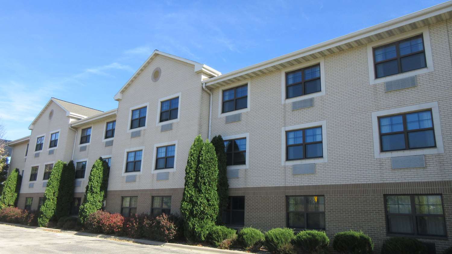 MainStay Suites Rochester South Mayo Clinic 4/25
