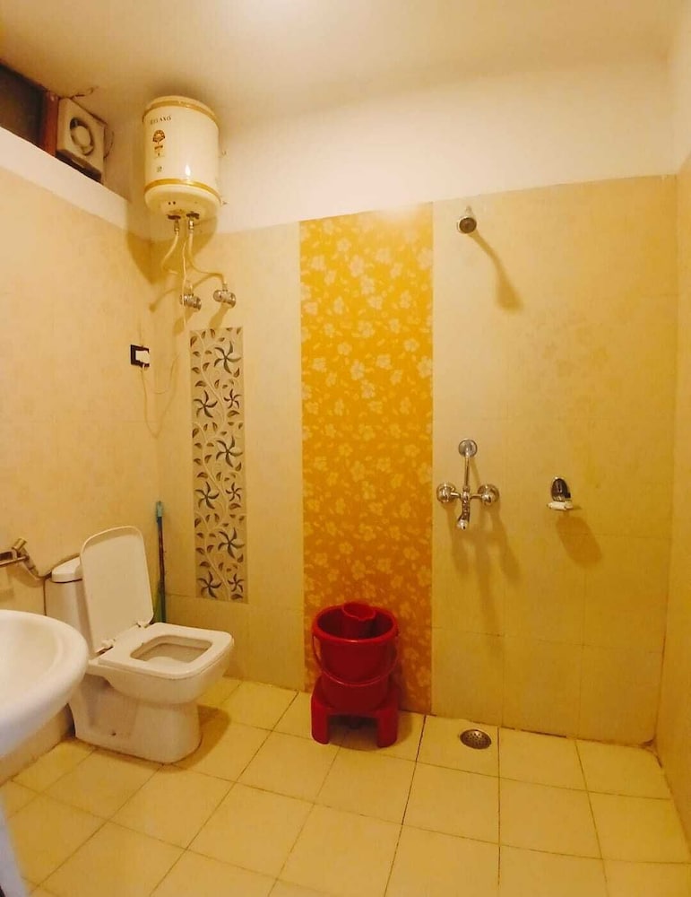 Hotel Grand Hill 28/29