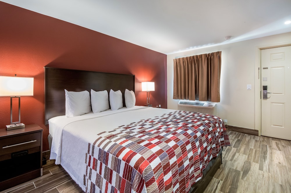 Oceans Edge Hotel, Port Aransas,TX (ex Red Roof Inn Port Aransas) 29/62